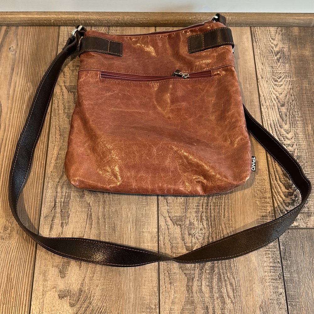 Tano Women’s Crossbody Leather Bag - Picture 3 of 7